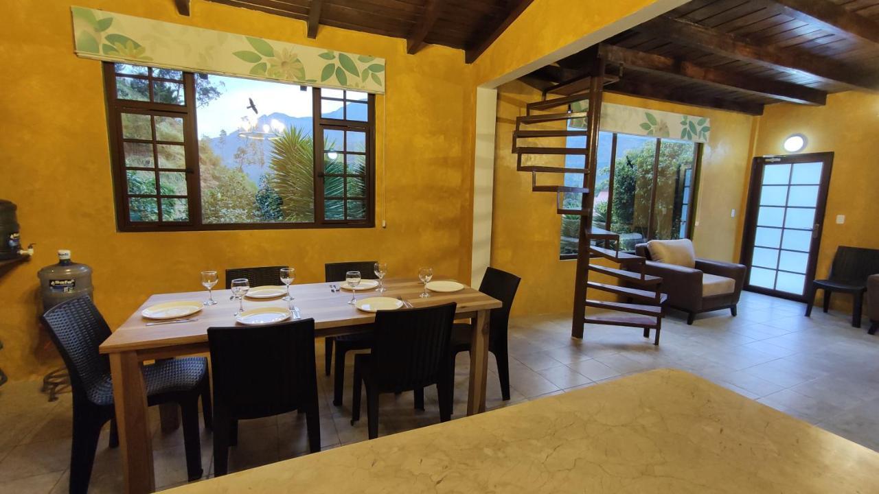 "Casa Verde" En Banos De Agua Santa Con Vista Al Volcan Tungurahua Εξωτερικό φωτογραφία