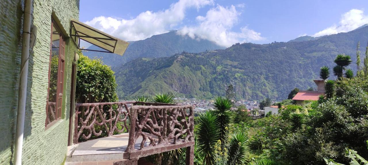 "Casa Verde" En Banos De Agua Santa Con Vista Al Volcan Tungurahua Εξωτερικό φωτογραφία